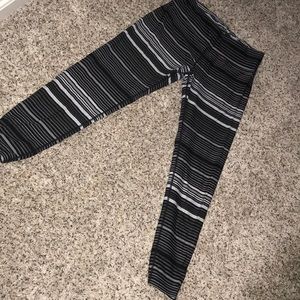 Calvin Klein Striped Legging. Moisture wicking